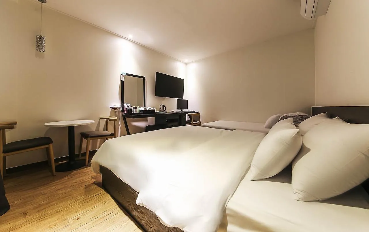 Western River Gangseo Hotel Seoul