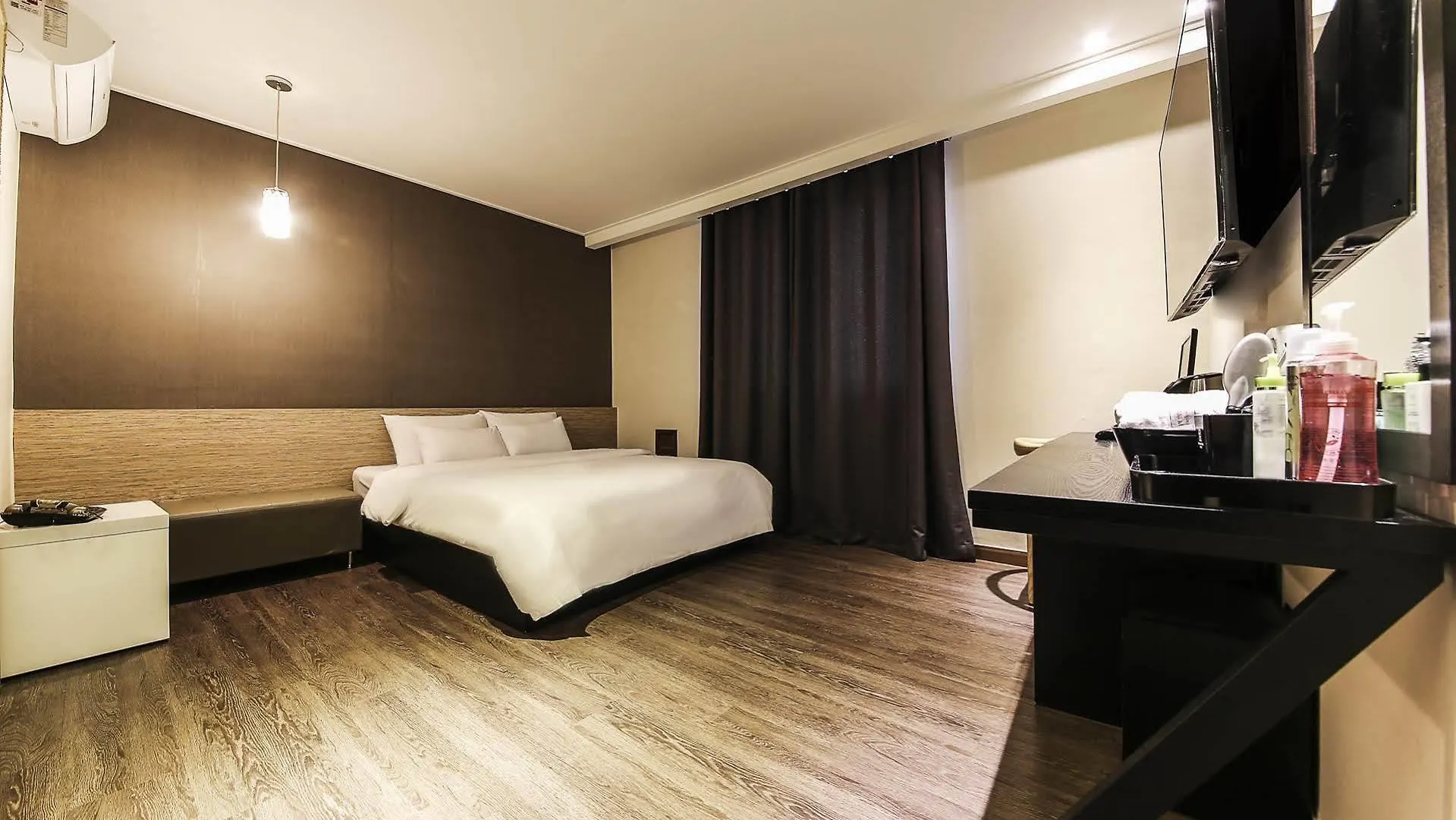 Western River Gangseo Hotel Seoul